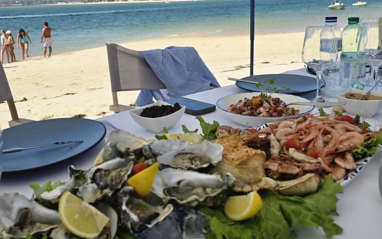 Lunh on the island lunh on the island